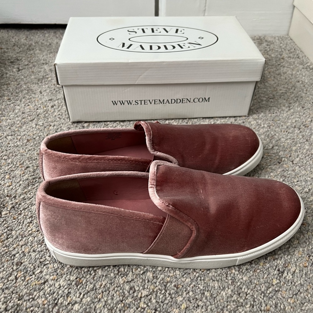 Steve Madden Velvet Feel Slip Ons